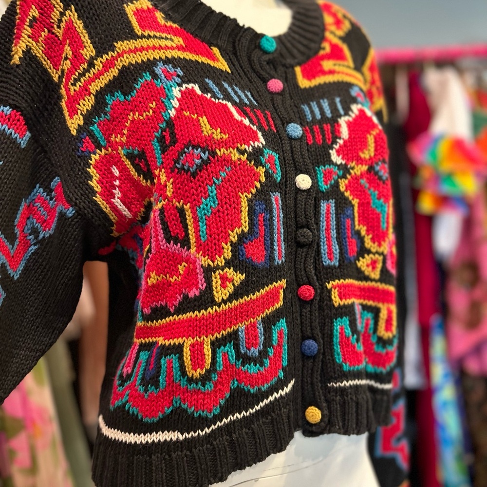 AWESOME 90s Cropped Sweater - Picture 4 of 12